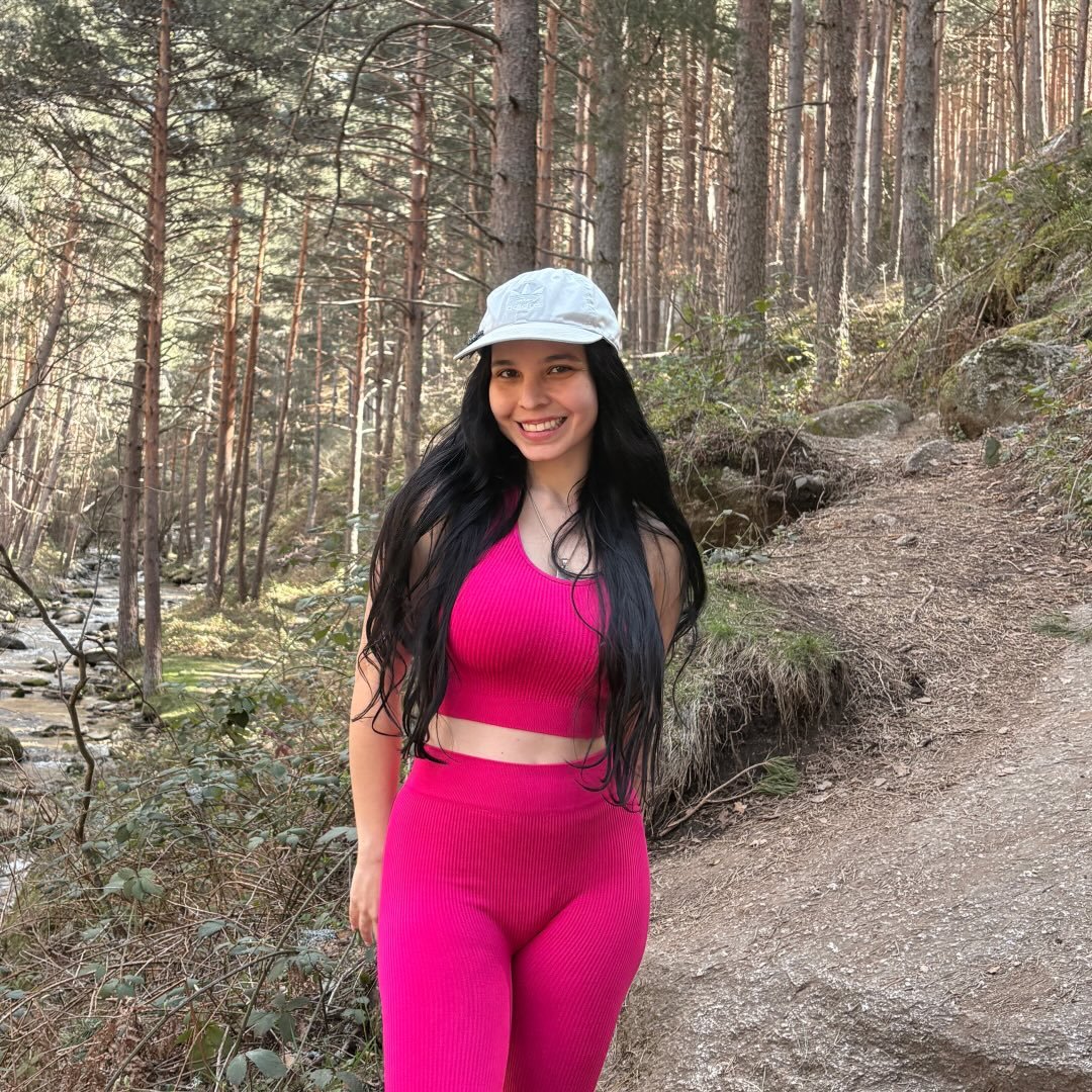 María José trabajando con clientes